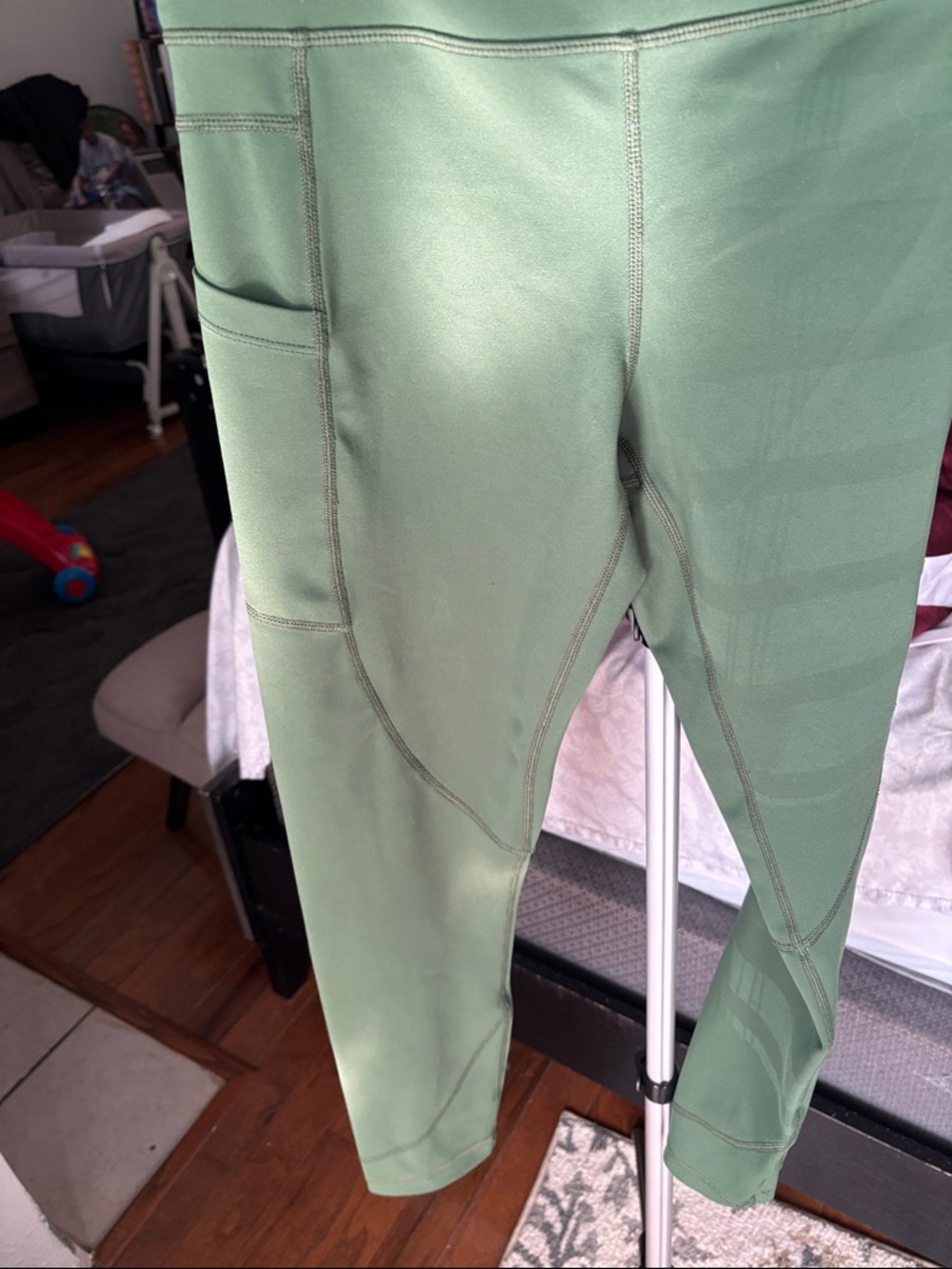 ZYIA Olive Green Cropped Pocket Leggings - Picture 3 of 4